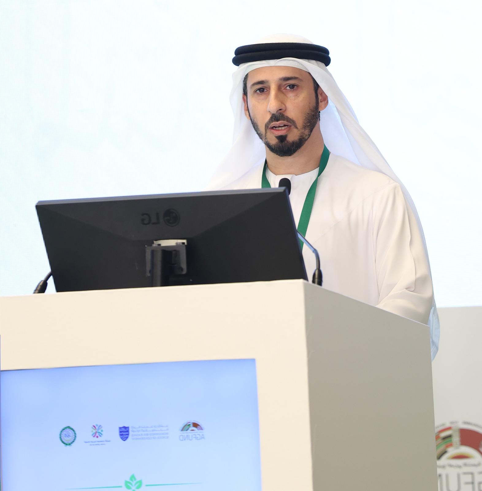 سعادة د. علي بن سباع المري